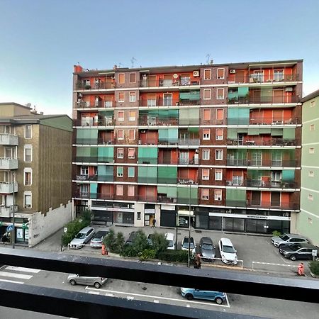 Nicole'S Appartament-A 15 Min Dal Duomo Milánó Kültér fotó
